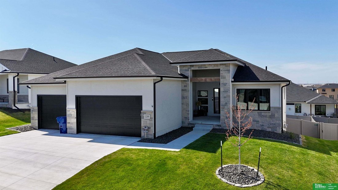 House in Papillion, Nebraska, United States 2 - 17908696