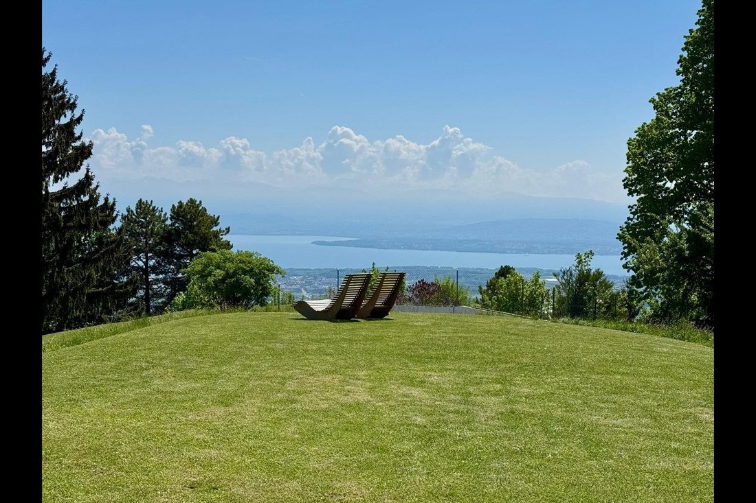 House in Arzier-Le Muids, Vaud, Switzerland 3 - 17906448