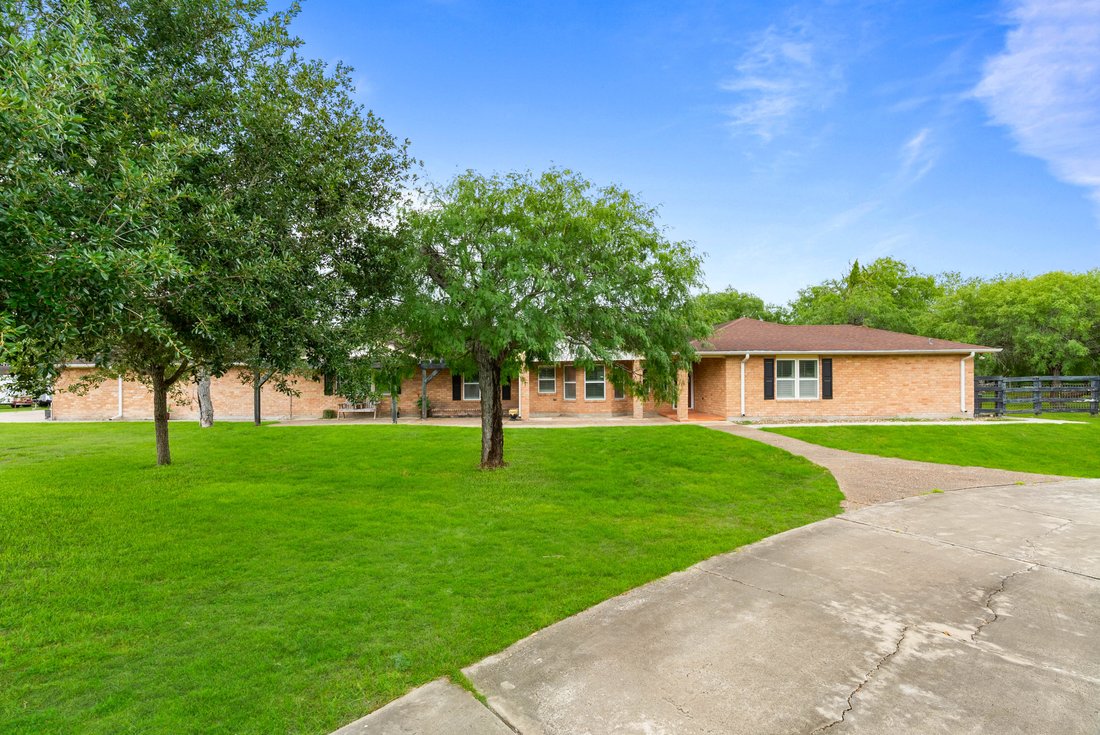 House in Odem, Texas, United States 1 - 17906895