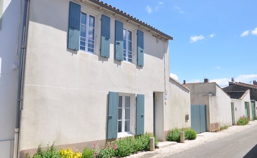 House in Ars-en-Ré, Nouvelle-Aquitaine, France 1