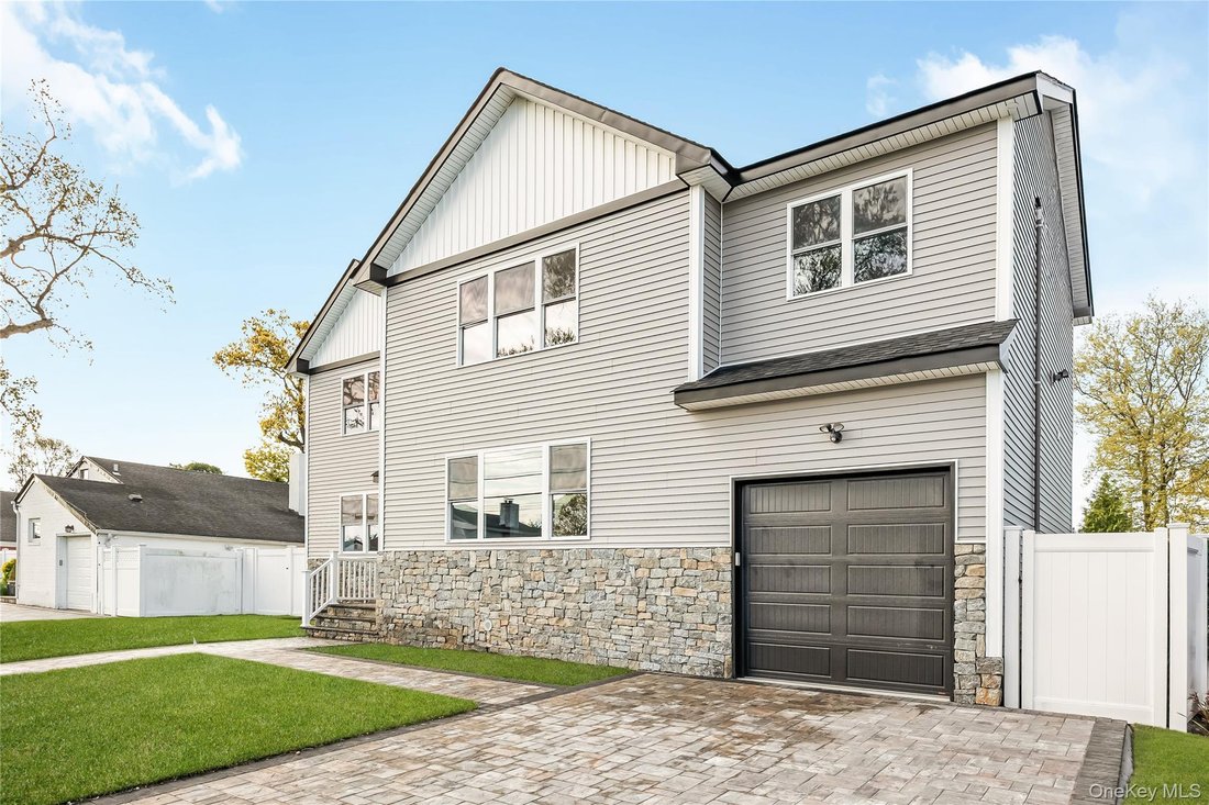 House in Massapequa Park, New York, United States 3 - 17909804