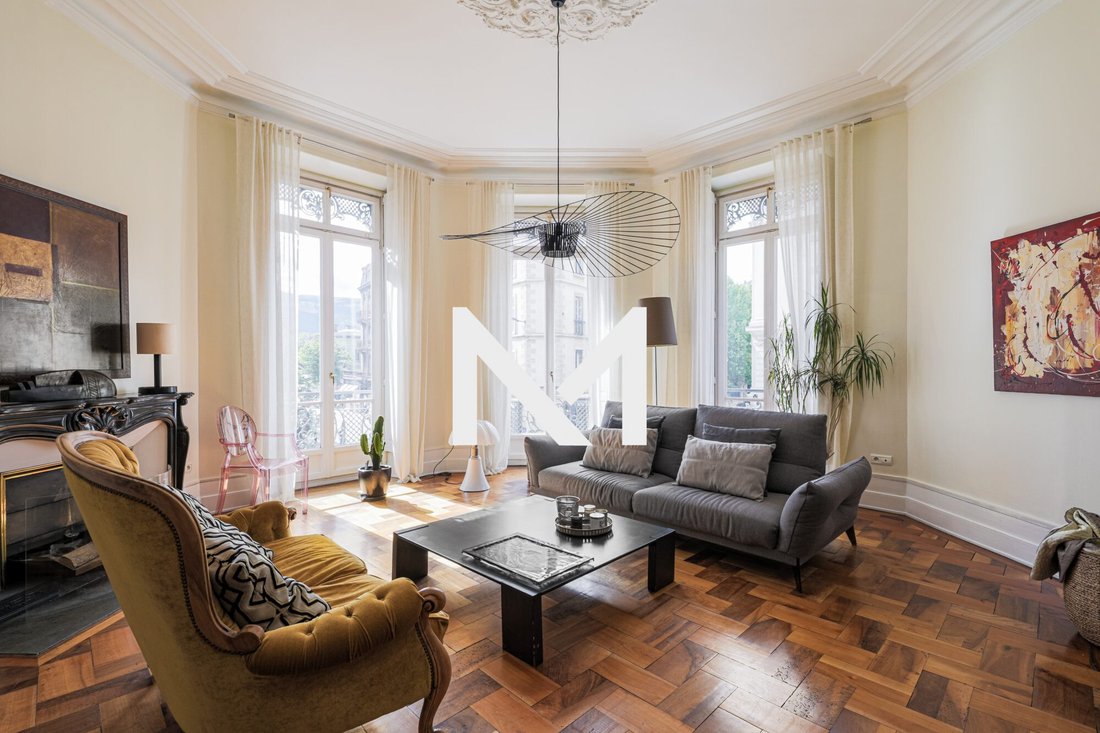 Appartamento a Grenoble, Alvernia-Rodano-Alpi, Francia 1 - 17912378