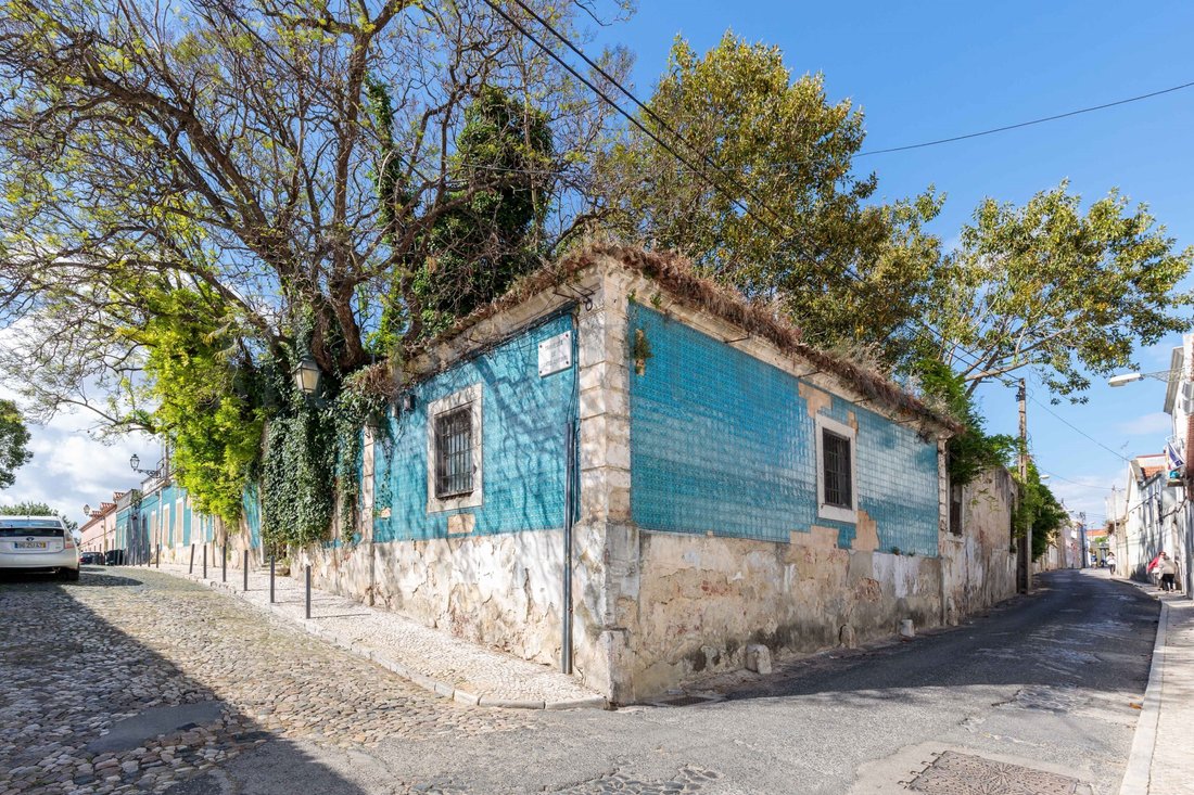 Chateau in Santa Clara, Lisbon, Portugal 3 - 17907674