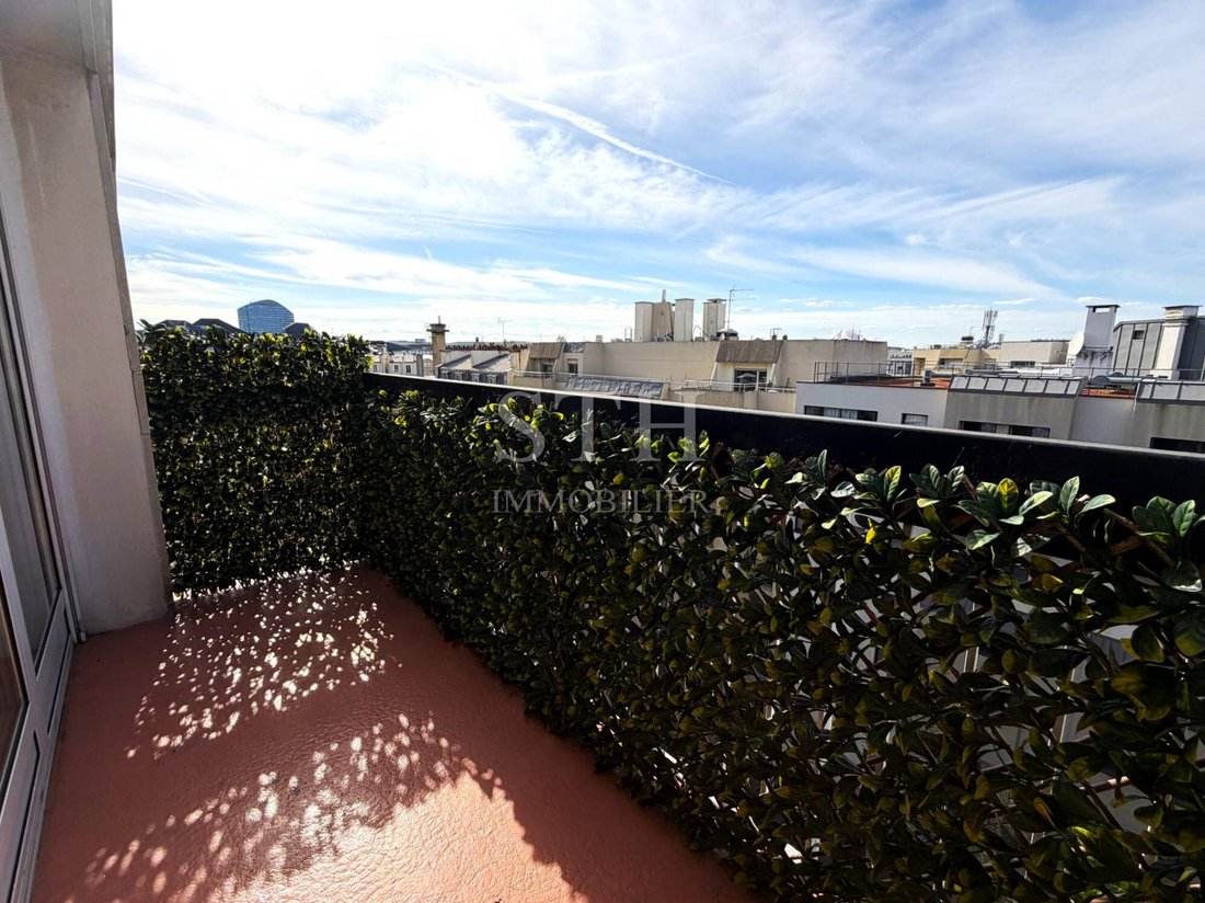 Apartment in Violet Commerce, Paris 15e Arrondissement, Paris 1 - 17868726