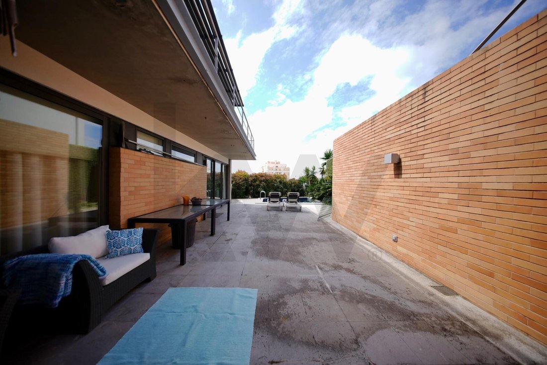House in Carcavelos e Parede, Lisbon, Portugal 4 - 17911436