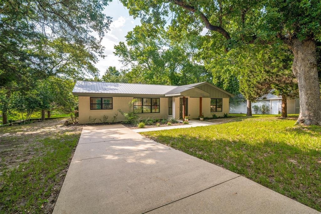 House in Athens, Texas, United States 1 - 17906073
