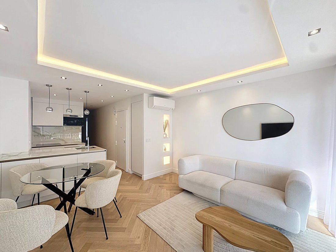 Apartment in Cannes, Provence-Alpes-Côte d'Azur, France 3 - 17908054