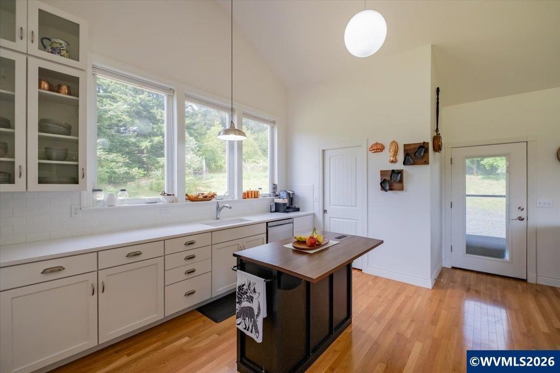 House in Sweet Home, Oregon, United States 4 - 17911438