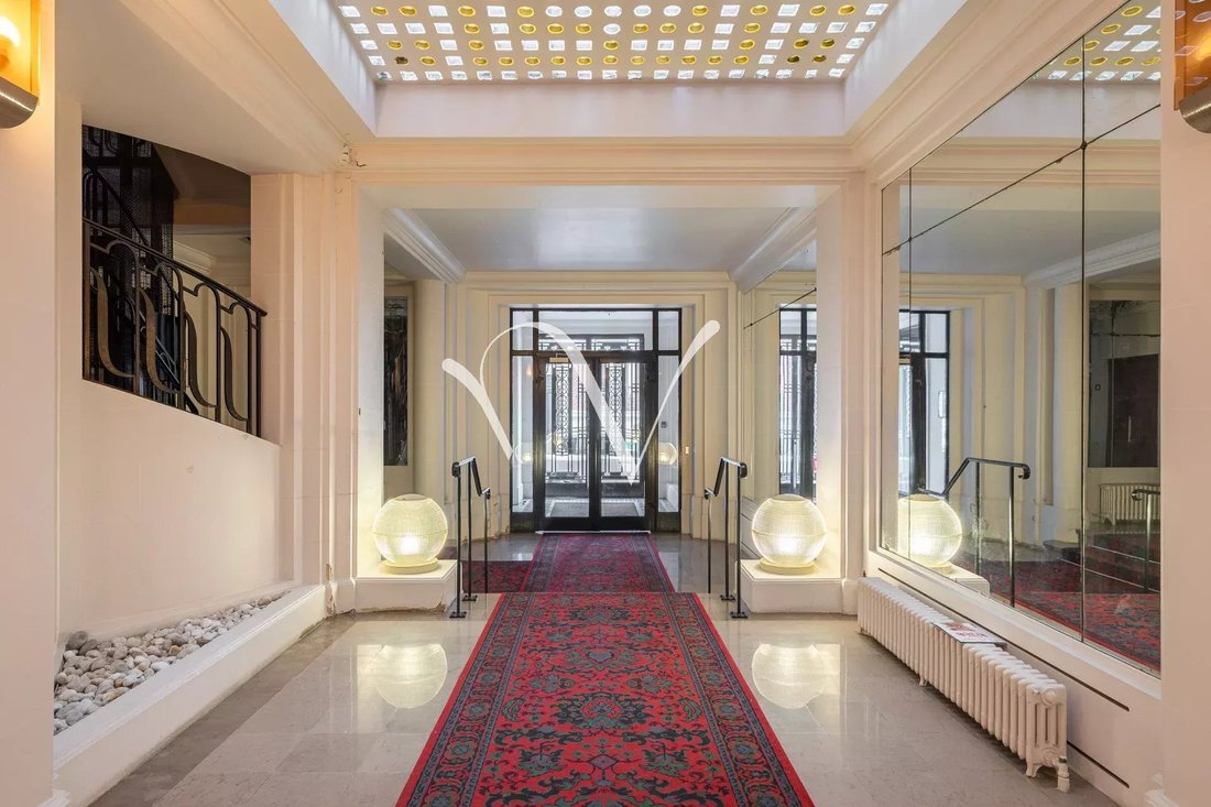 Apartment in Chaillot, Paris 16e Arrondissement, Paris 2 - 17408054
