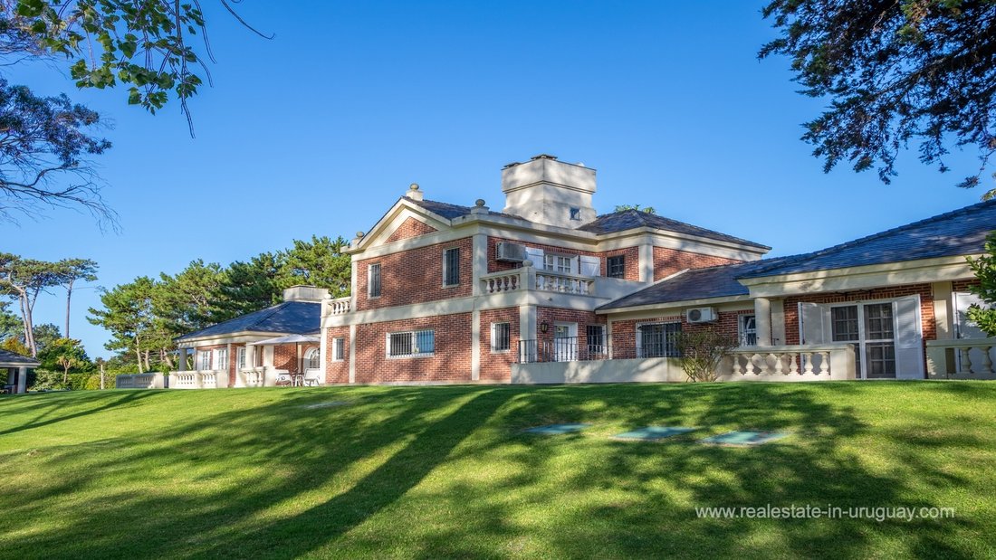 Villa in Punta del Este, Maldonado Department, Uruguay 2 - 17908568