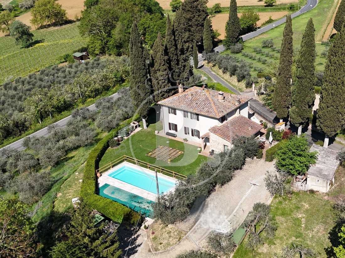 House in San Gimignano, Tuscany, Italy 3 - 17914464