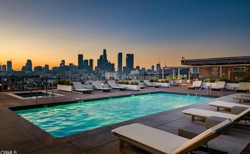 Condo in Los Angeles, California, United States 1