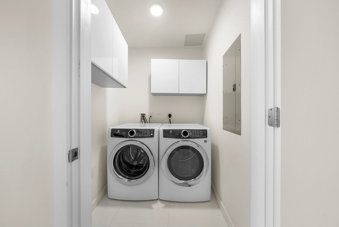 Condo in Miami, Florida, United States 5 - 17914442