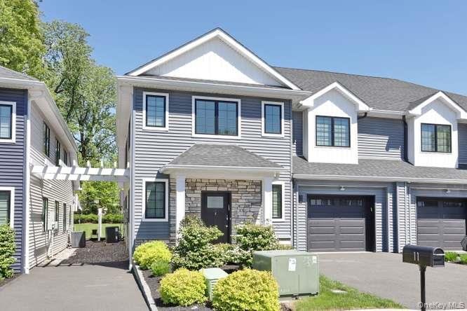 Condo in Montebello, New York, United States 1 - 17913335