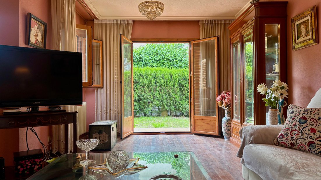 Villa in Pozuelo de Alarcon, Comunidad de Madrid, Spain 2 - 17914366