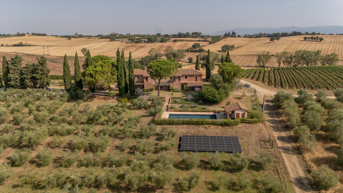 Country House in Castiglione del Lago, Umbria, Italy 4 - 17913288