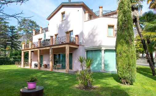 Villa in Tremezzina, Lombardy, Italy 1