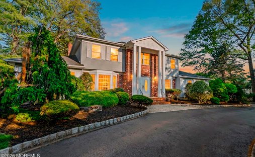 House in Manalapan Township, New Jersey, United States 1