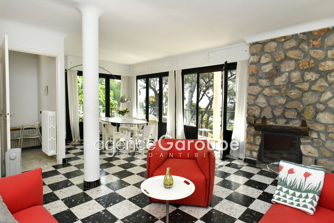 Villa in Antibes, Provence-Alpes-Côte d'Azur, France 3 - 17744535