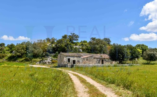 Villa in Center, Noto, Sicily 1