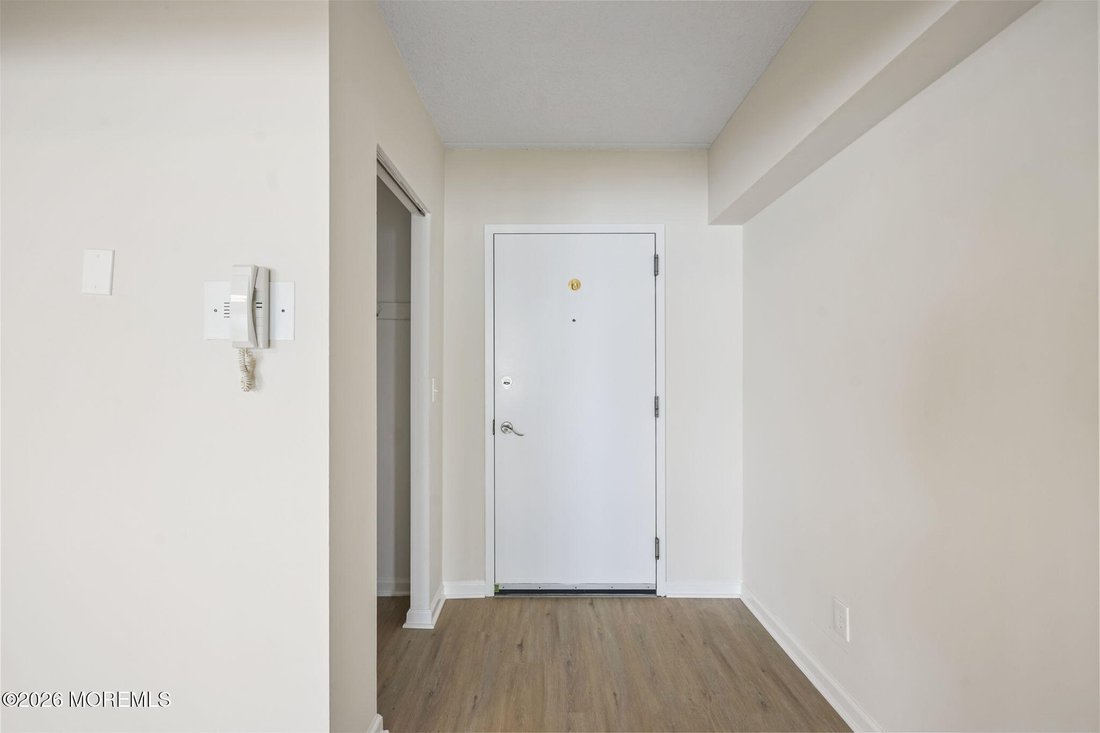 Condo in Monmouth Beach, New Jersey, United States 2 - 17913089