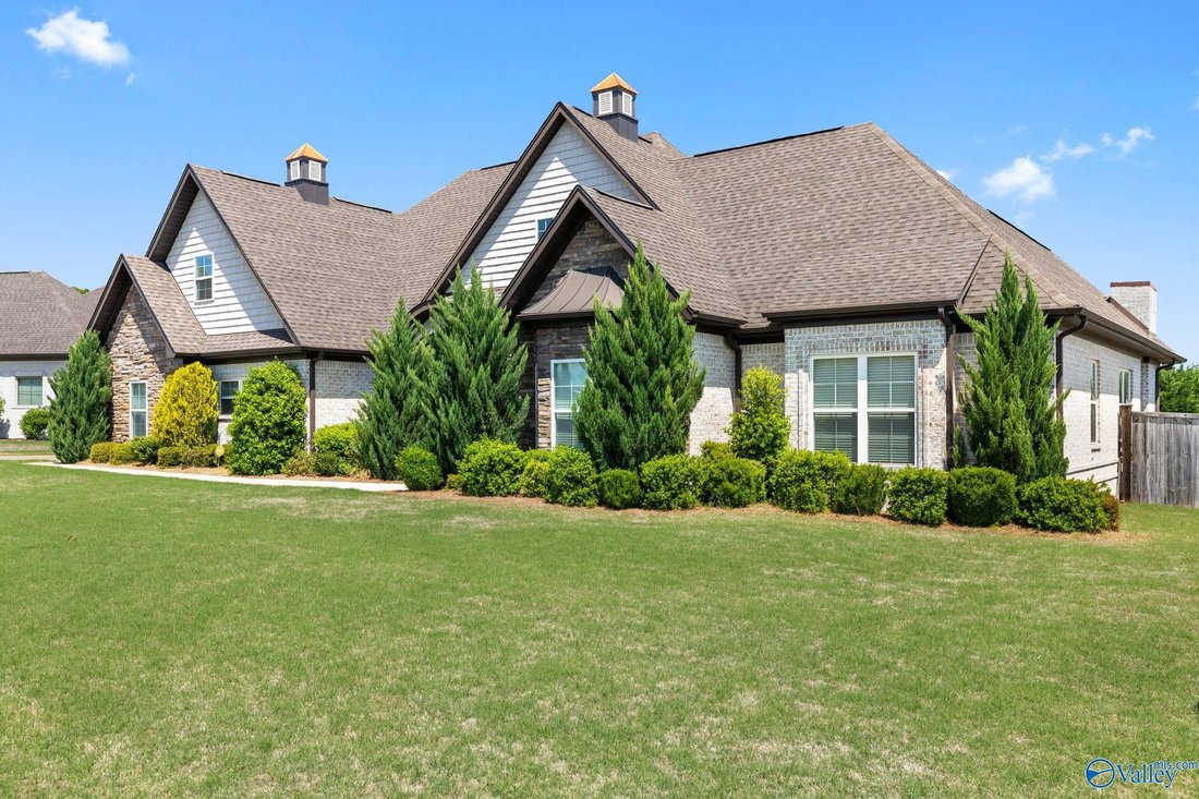 House in Tuscumbia, Alabama, United States 2 - 17913383