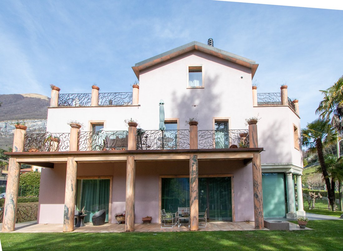 Villa in Tremezzina, Lombardy, Italy 2 - 17914268