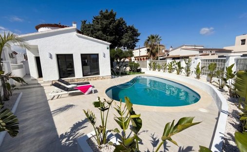 Villa à Empuriabrava, Catalogne, Espagne 1