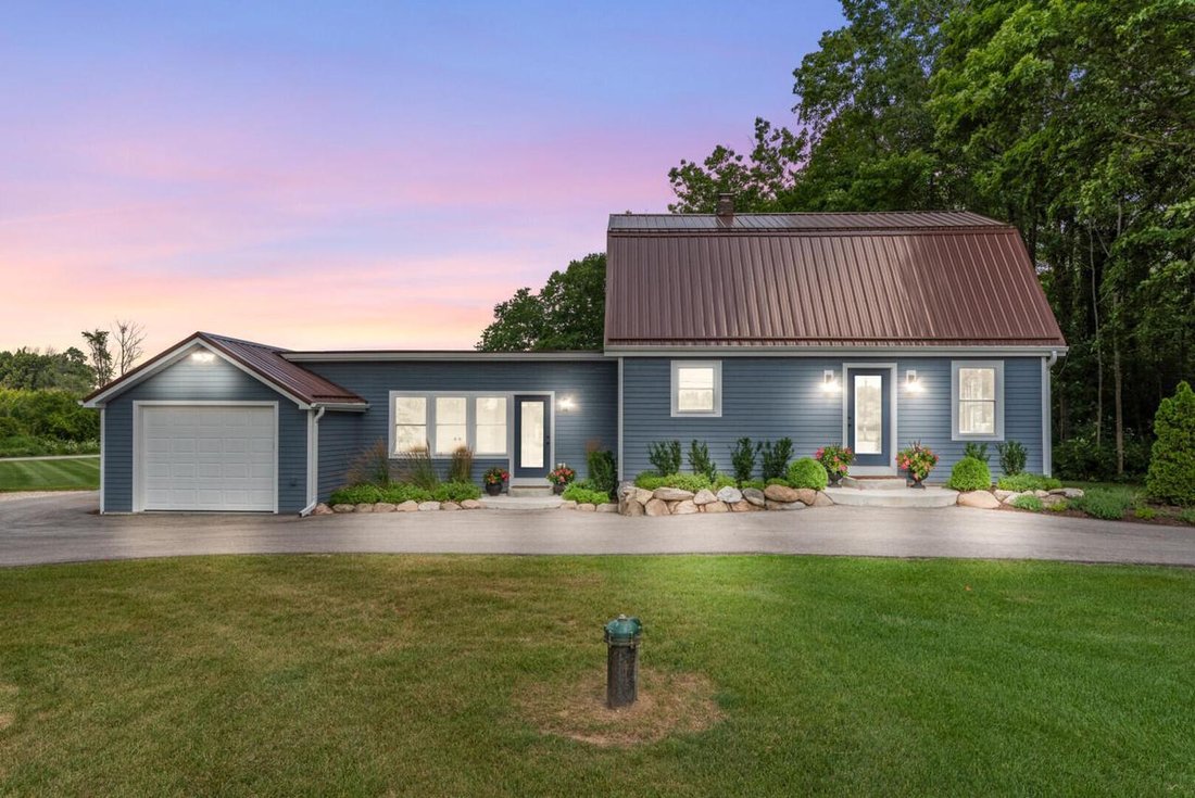 House in Colgate, Wisconsin, United States 1 - 17913647