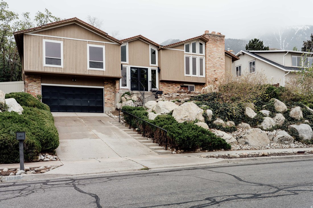 House in Sandy, Utah, United States 1 - 17913938