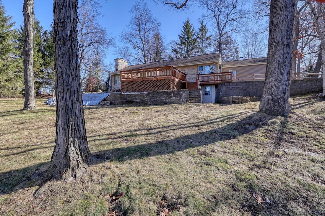 Hartland, Wisconsin, United States 4 - 17913635