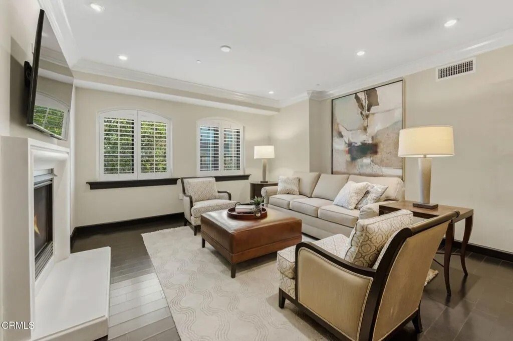 Condo in Altadena, California, United States 3 - 17914128