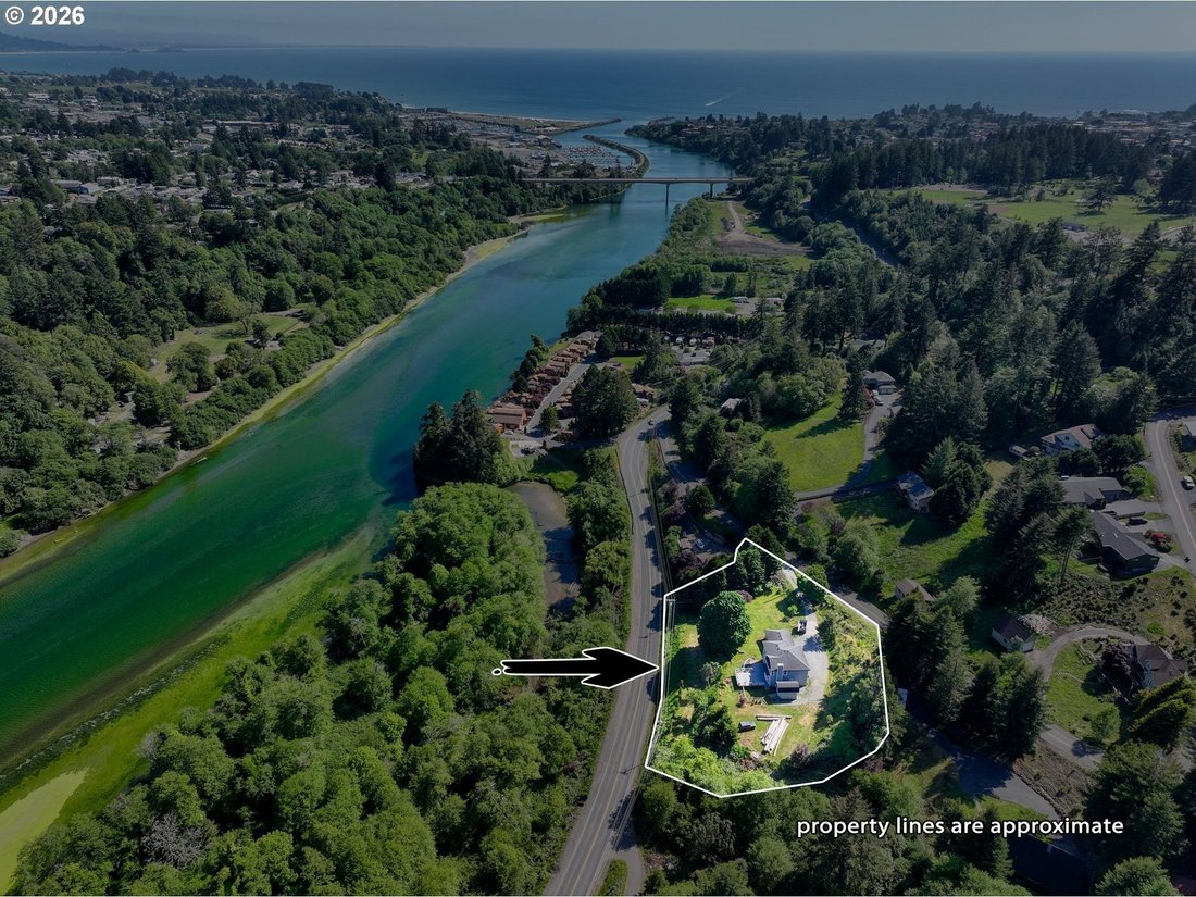 House in Brookings, Oregon, United States 3 - 17914477