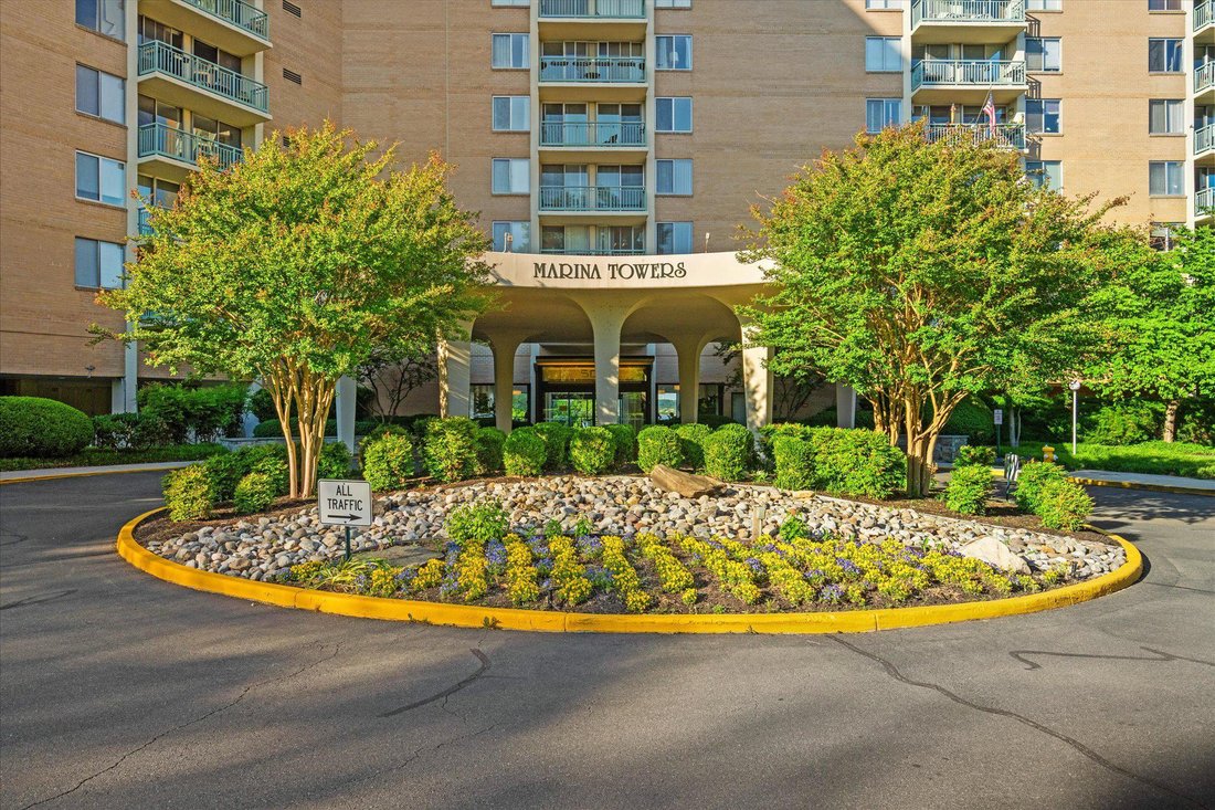 Condo in Alexandria, Virginia, United States 1 - 17914447