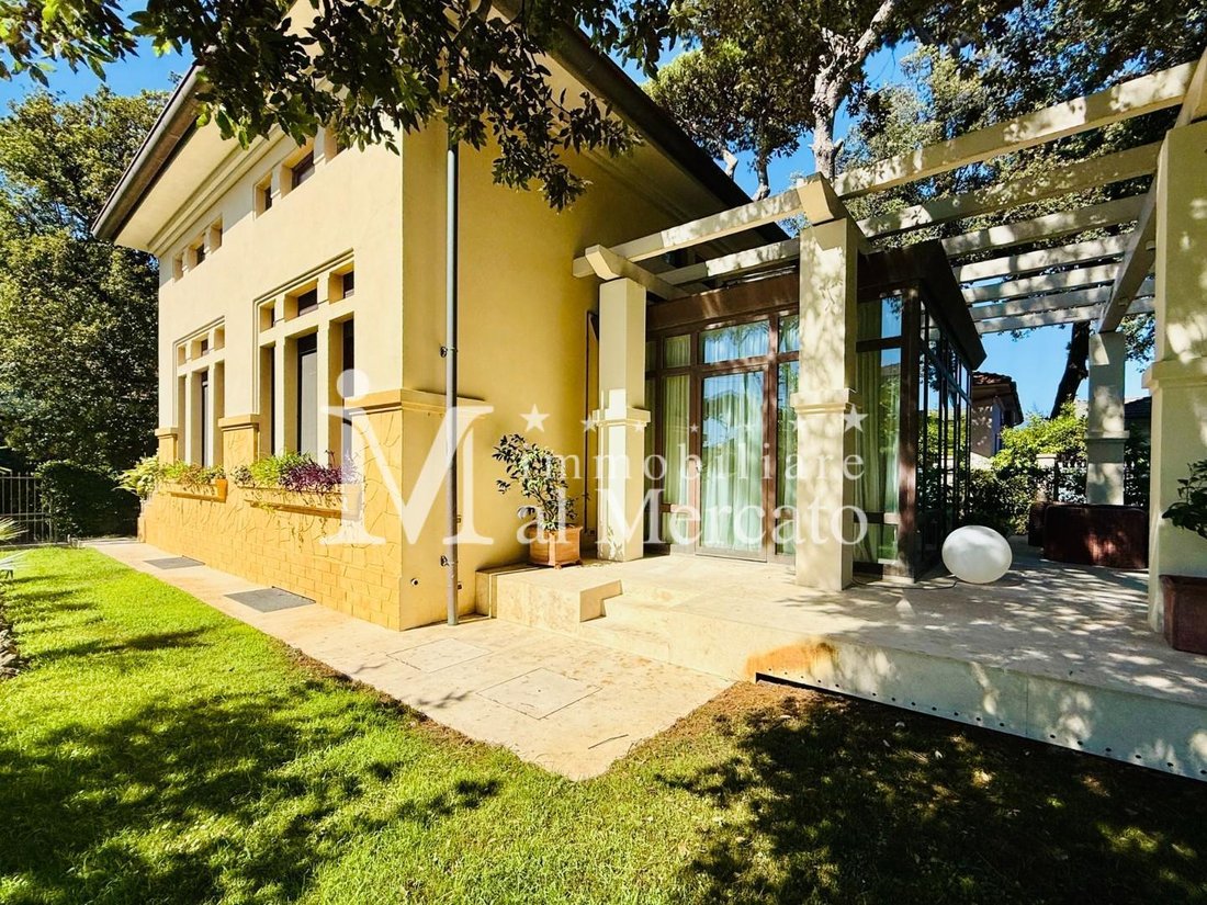 Villa in Lido di Camaiore, Camaiore, Tuscany 5 - 17909571