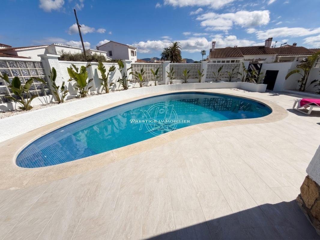 Villa in Empuriabrava, Catalonia, Spain 3 - 17914185