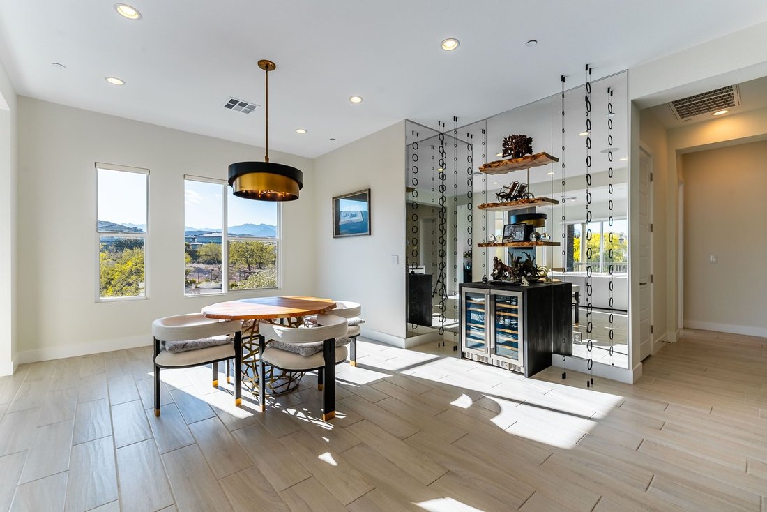 Condo in Las Vegas, Nevada, United States 3 - 17914233