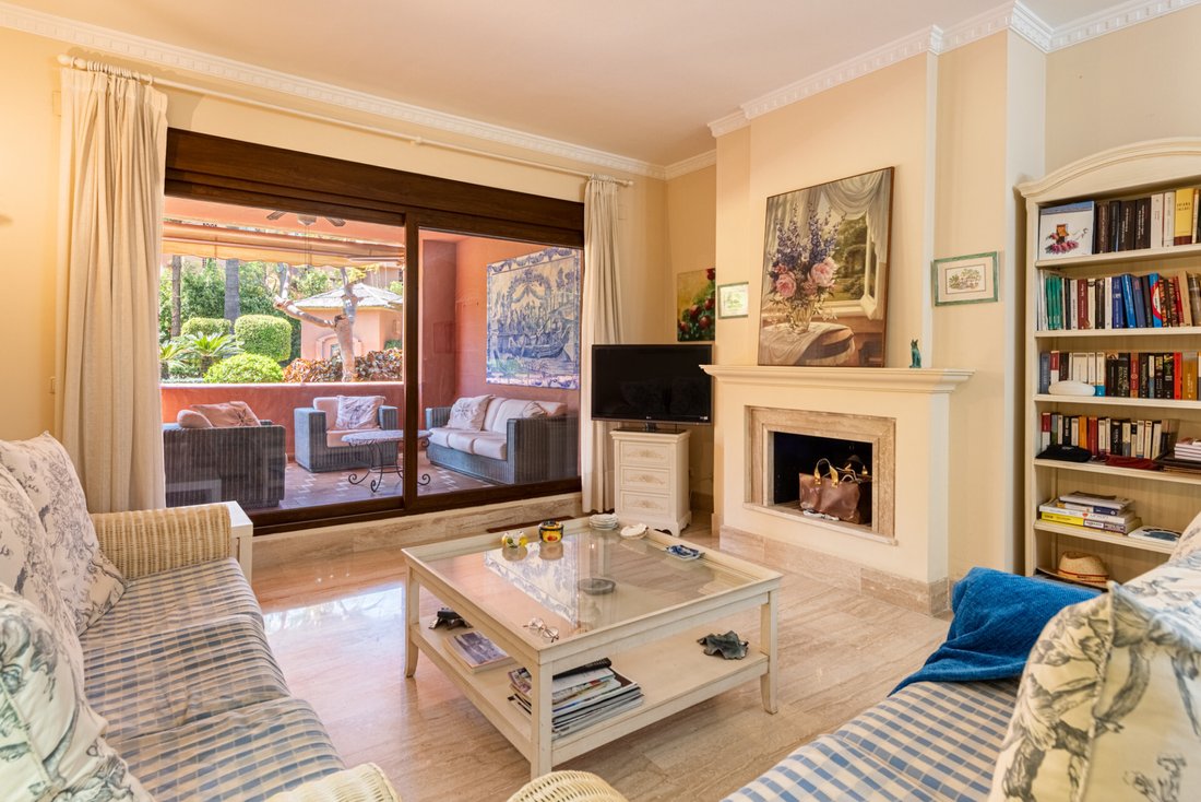 Apartment in Estepona, Andalusia, Spain 2 - 17914325