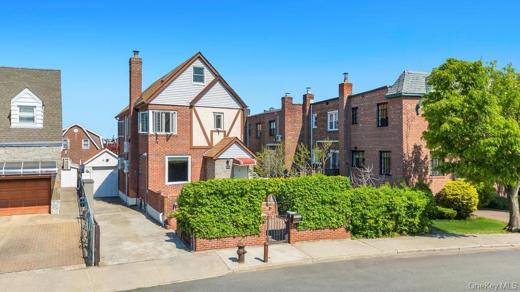 House in New York, New York, United States 2 - 17913324