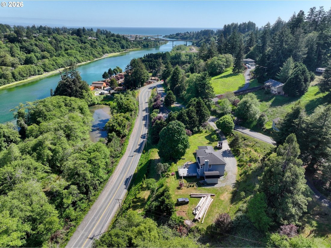 House in Brookings, Oregon, United States 2 - 17914477
