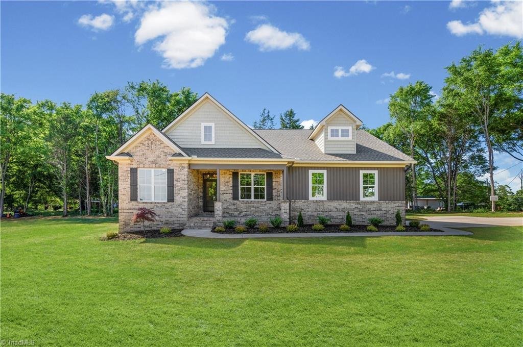 House in Advance, North Carolina, United States 1 - 17913561