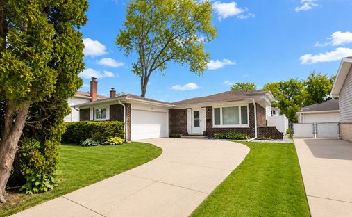 House in Des Plaines, Illinois, United States 1