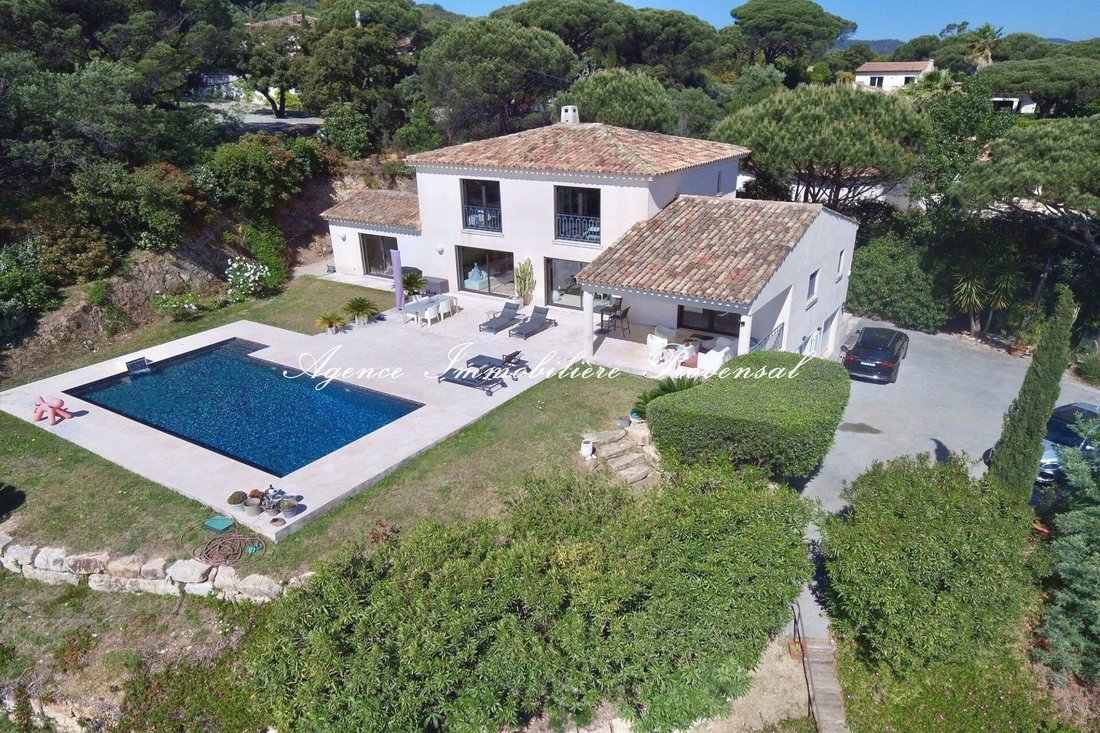 Villa in Ville-Les Saquedes-Le Bouillonnet, Sainte-Maxime, France 1 - 17914416