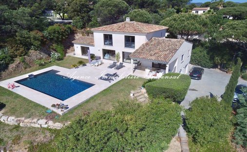 Villa in Ville-Les Saquedes-Le Bouillonnet, Sainte-Maxime, France 1