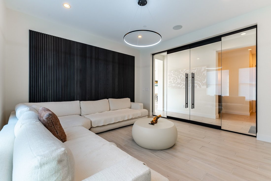 Condo in Las Vegas, Nevada, United States 2 - 17914233