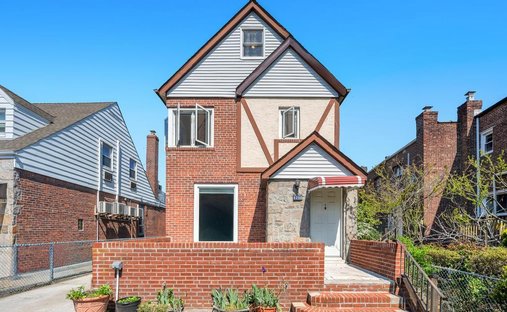 House in New York, New York, United States 1
