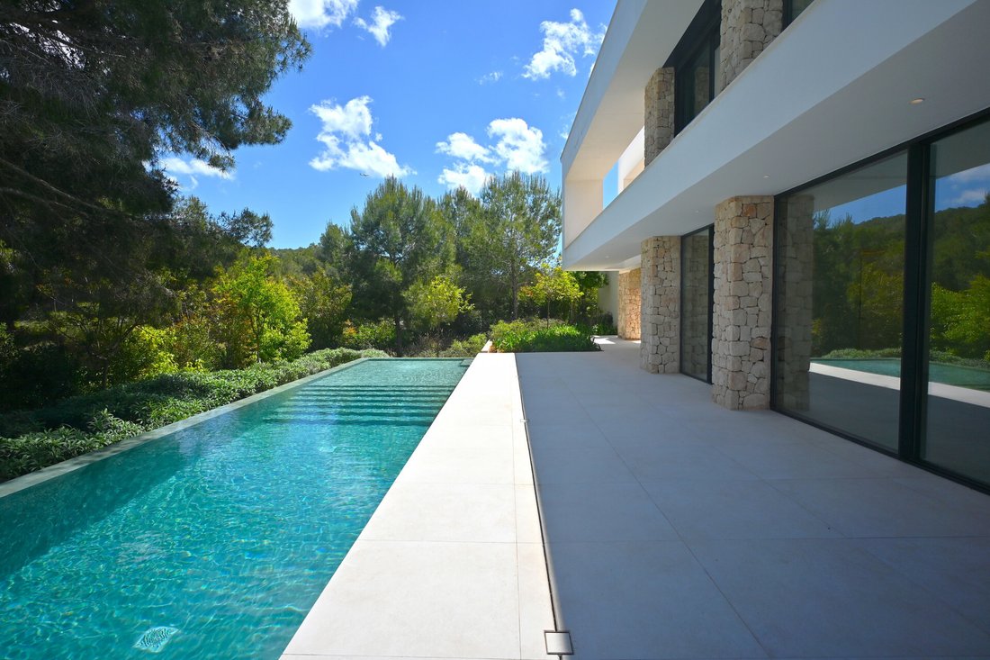 Villa in Roca Llisa, Santa Eularia des Riu, Balearic Islands 4 - 17817311