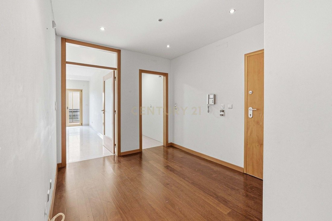 Apartment in Mina de Agua, Lisbon, Portugal 1 - 17914481