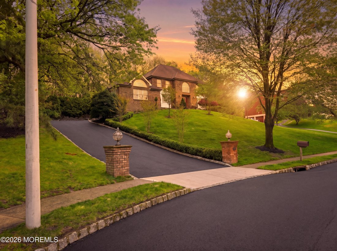 House in Tinton Falls, New Jersey, United States 1 - 17913142