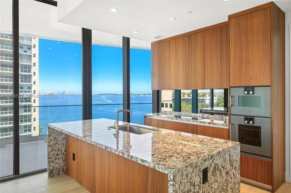 Condo in Miami, Florida, United States 3 - 17912786